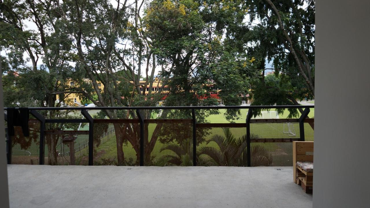 Nativo Hostel Medellín Buitenkant foto