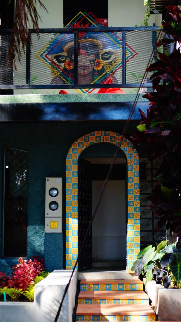 Nativo Hostel Medellín Buitenkant foto