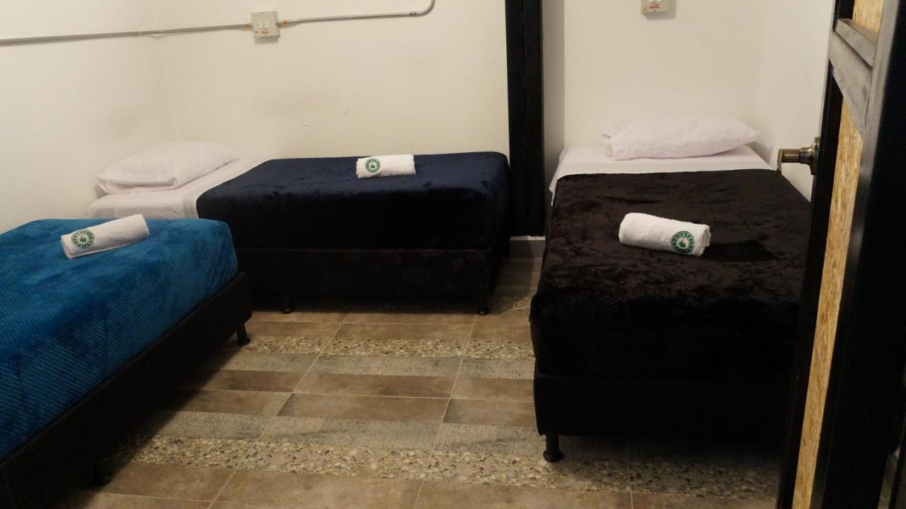 Nativo Hostel Medellín Buitenkant foto