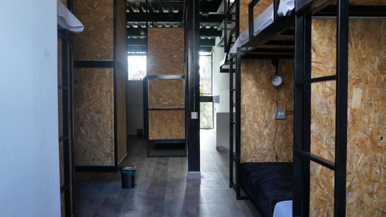 Nativo Hostel Medellín Buitenkant foto