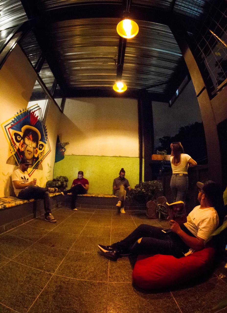 Nativo Hostel Medellín Buitenkant foto