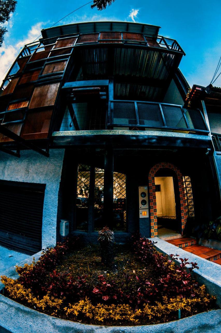 Nativo Hostel Medellín Buitenkant foto