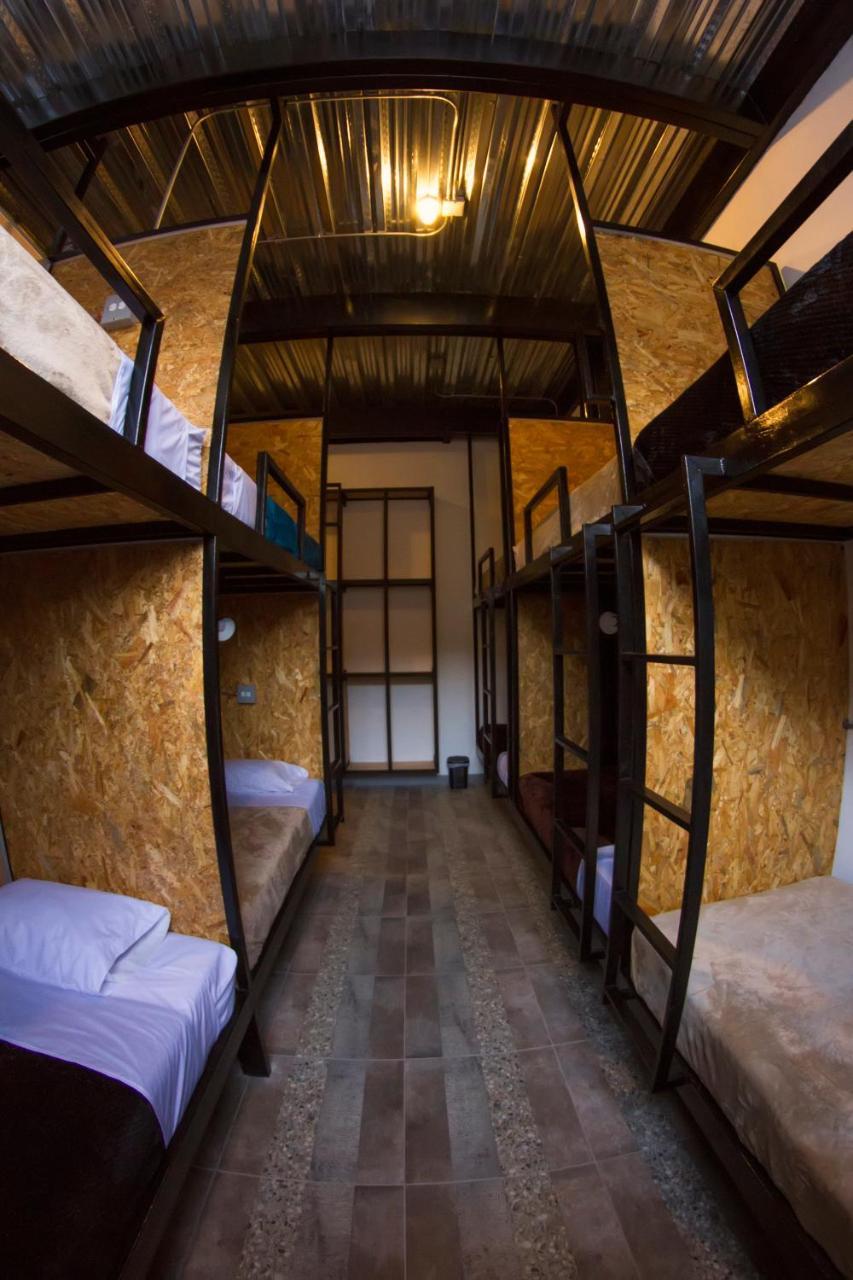 Nativo Hostel Medellín Buitenkant foto