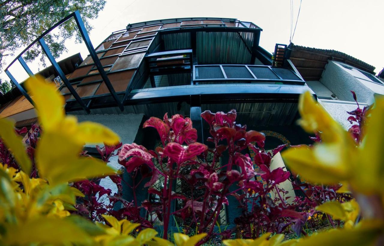 Nativo Hostel Medellín Buitenkant foto