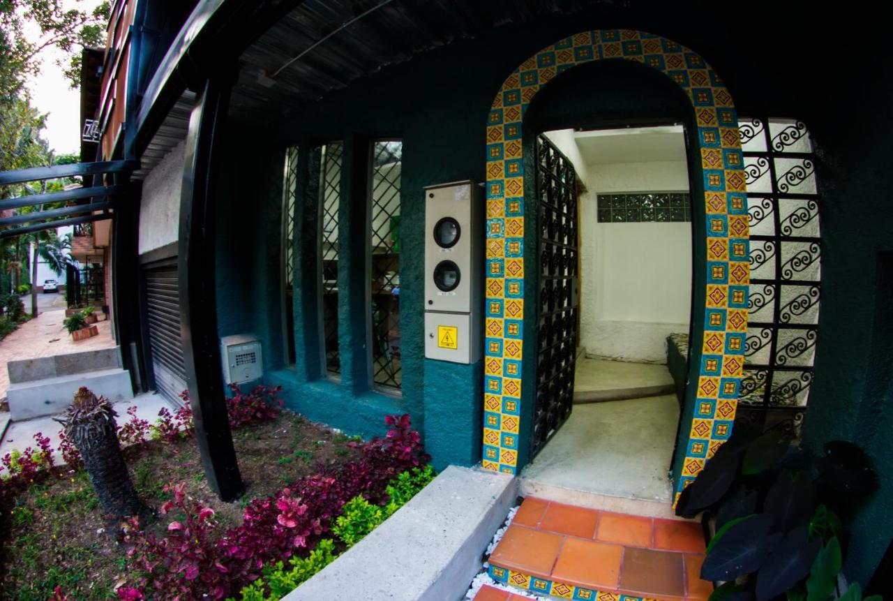 Nativo Hostel Medellín Buitenkant foto